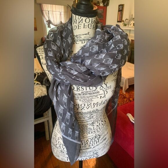 Owl Print Sheer Sarong - Picture 6 of 6